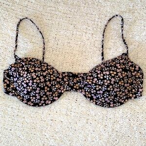 NWT! Mai bikini top
